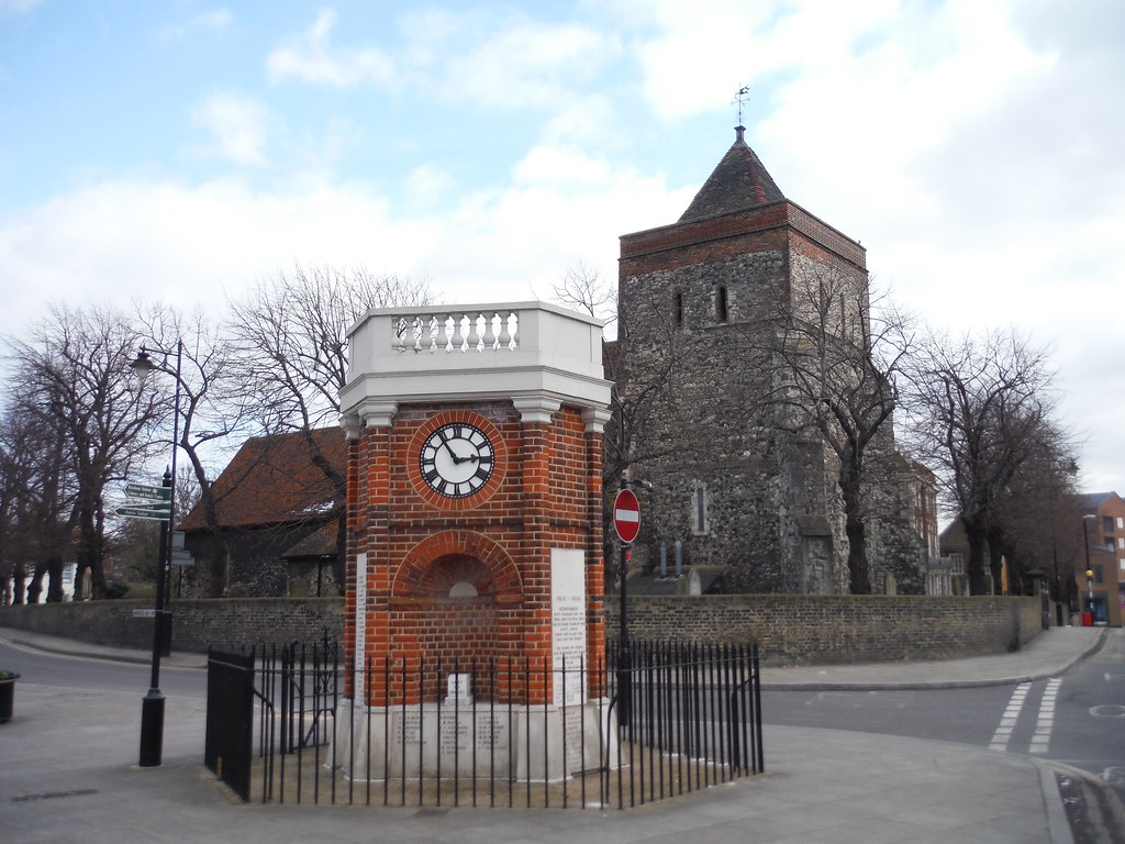 Rainham War Memorial and Church SWC Short Walk 34 The In… Flickr
