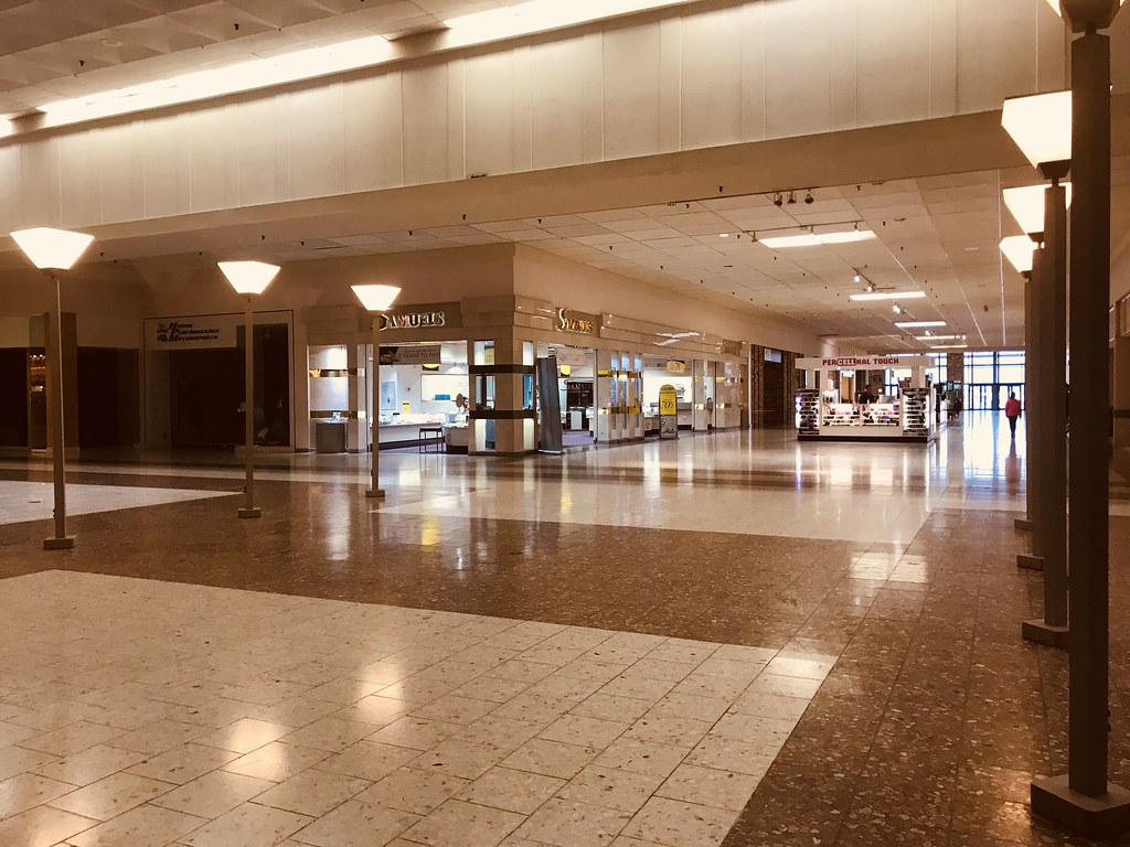 Upper Valley Mall. Springfield, Ohio Jeff Cross Flickr
