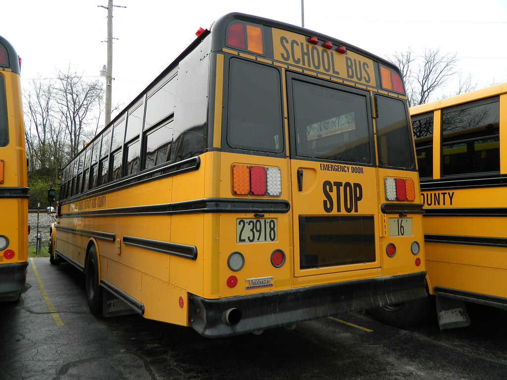 Zane Trace Local School District 16 (4) Bus lot Chillico… Flickr