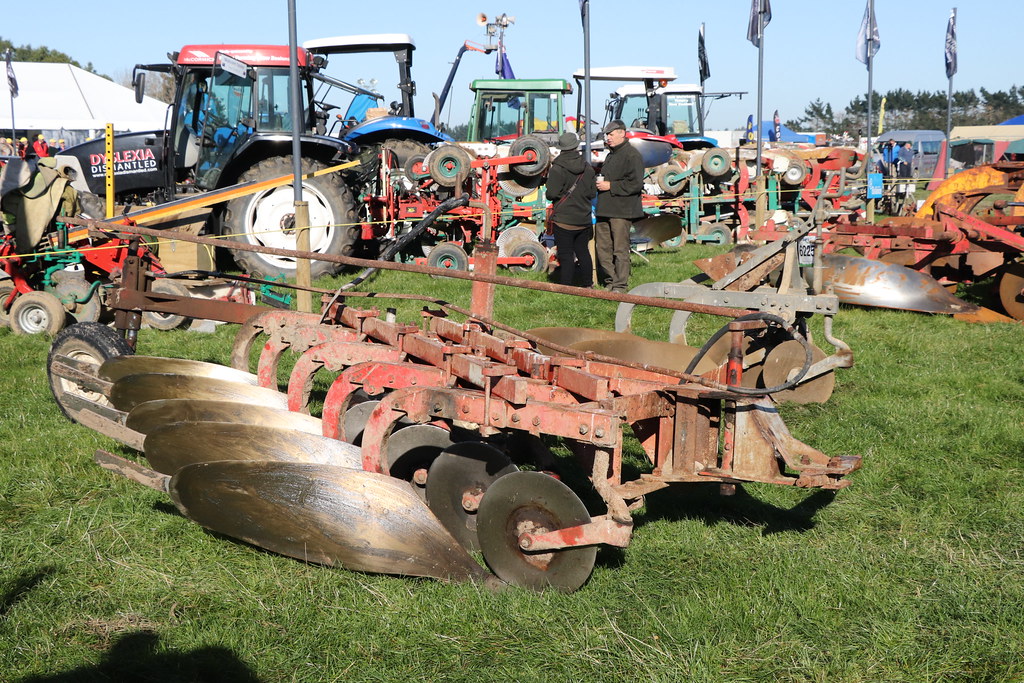 Clough StyleMaster plough manufactured in NewZealand by … Flickr