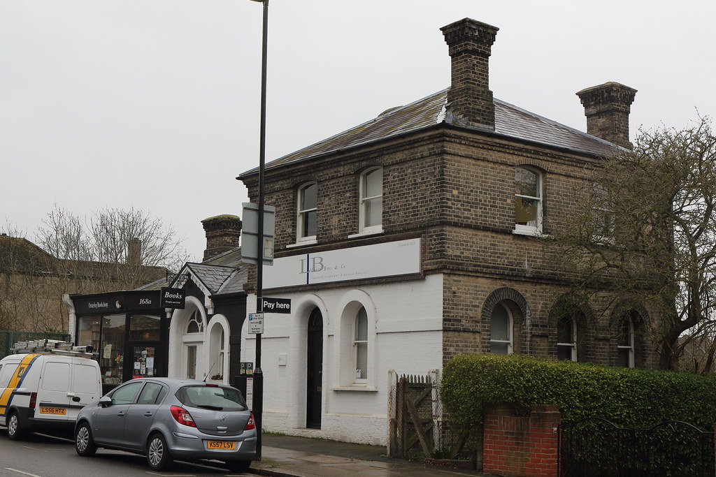 IMG_5557 The Old Osterley Station Thornbury Road Isleworth… Ian