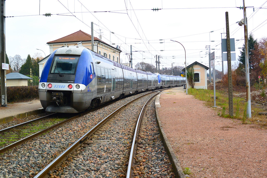 003. 2 TER de SNCF en Gare de Saint Julien en Genevois, Ha… Flickr