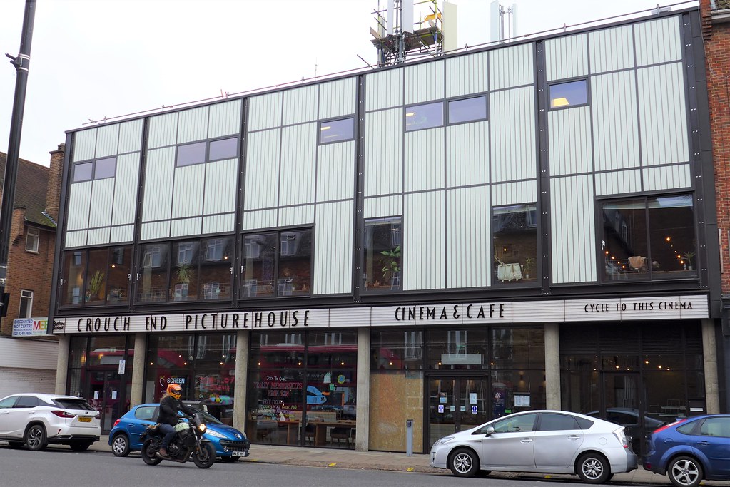 Crouch End Picturehouse, Crouch End, N8 A cinema with a ca… Flickr