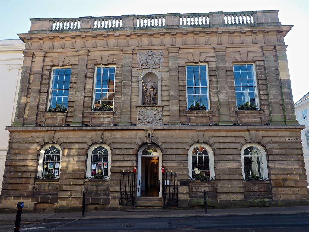 P2250294 Court House, Jury Street Home of Warwick Town Cou… Flickr