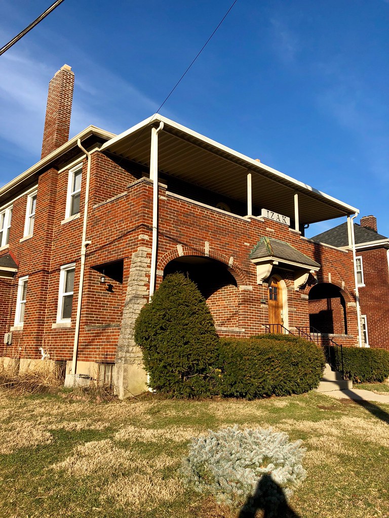 Izak Apartments, College Hill, Cincinnati, OH Warren LeMay Flickr