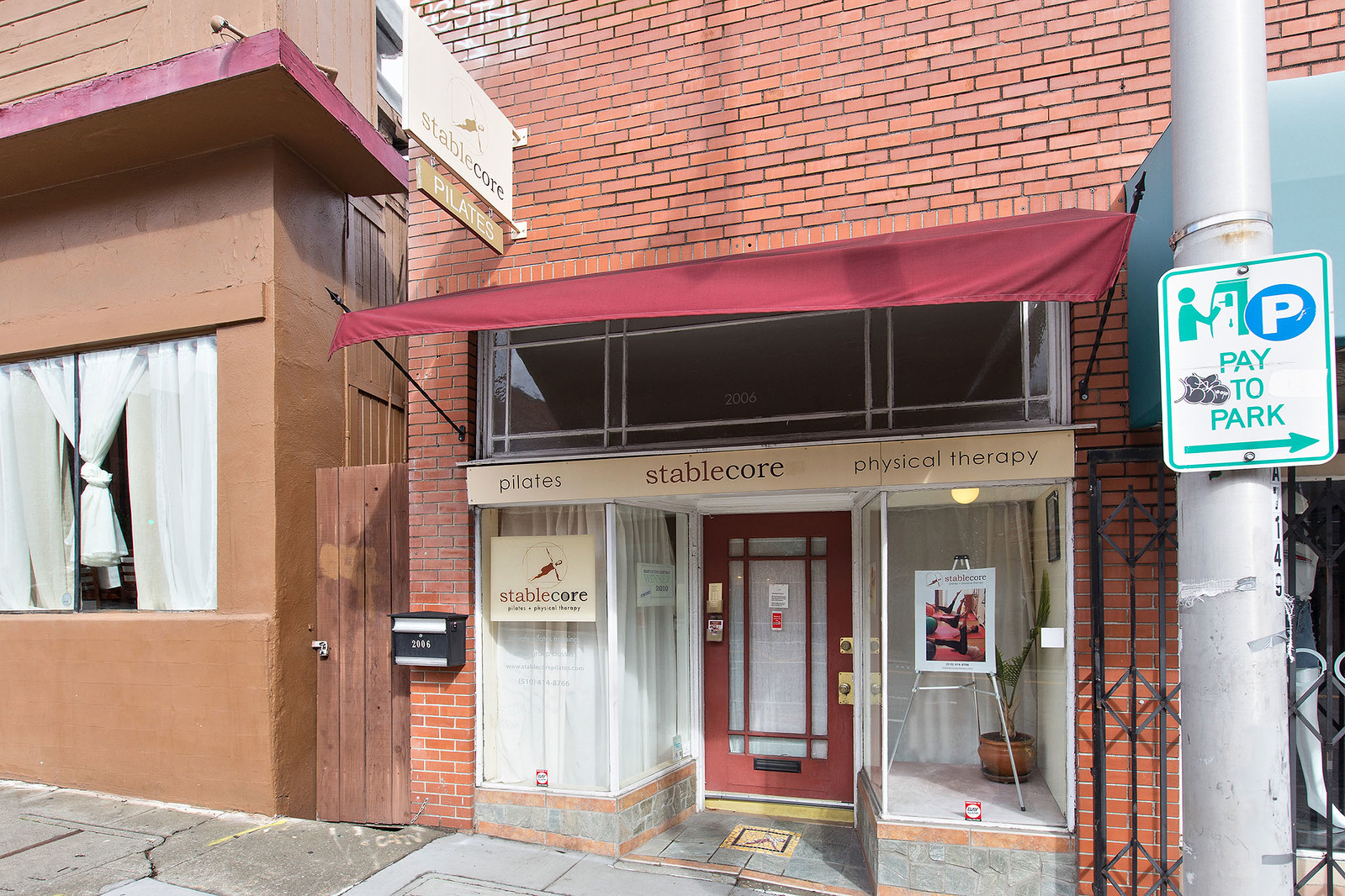 3531 Laurel Avenue, Oakland Presented by Corby