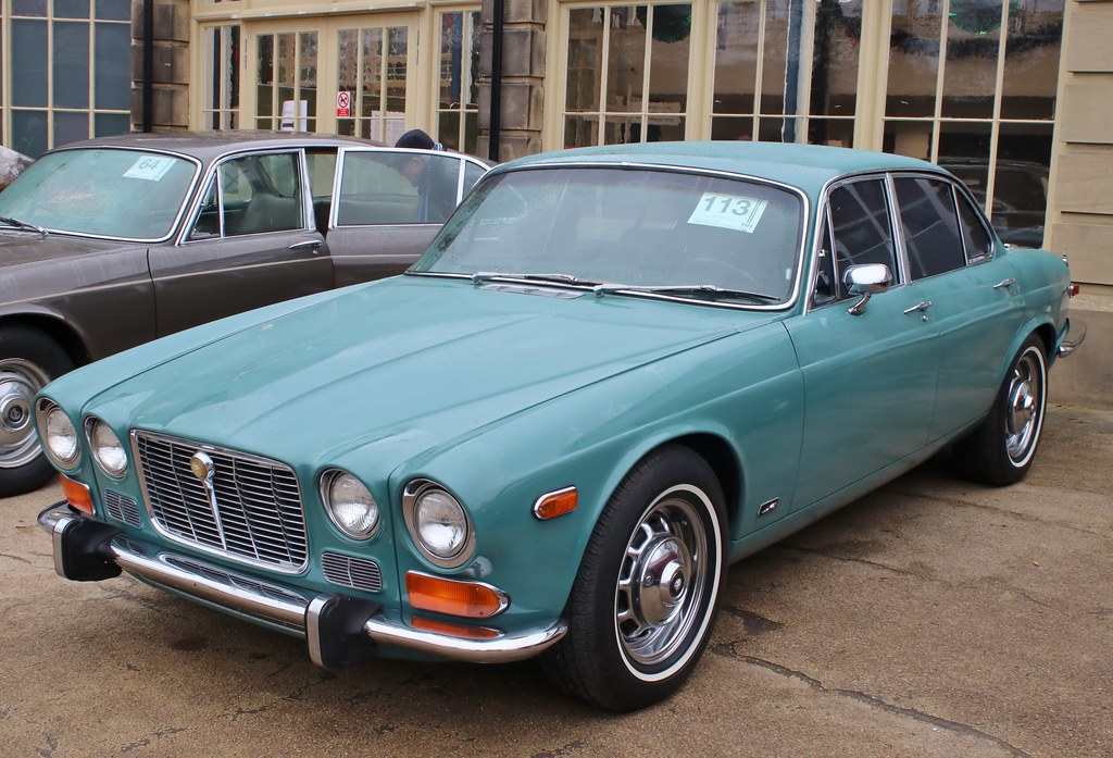 1973 Jaguar XJ6 4.2 Litre H&H classic car auction, Buxton … Flickr