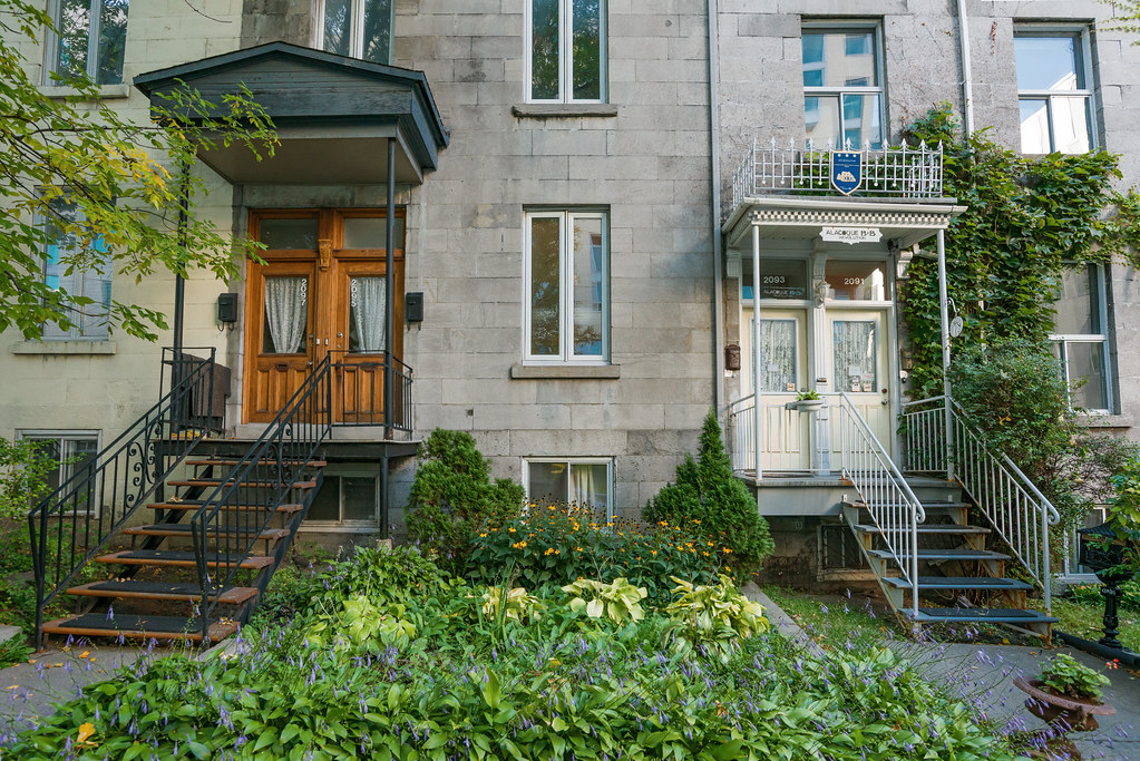 20912097 rue StUrbain (1870), Montreal, QC, Canada Flickr