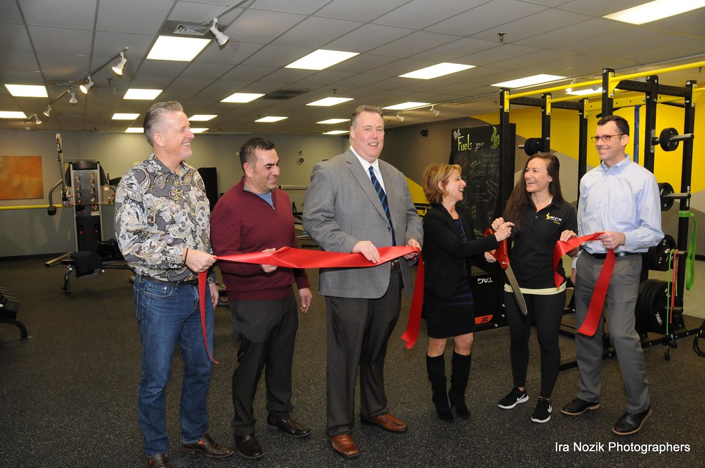 DSC_4731 Ignite Fitness Ribbon Cutting 22219 West Hartford