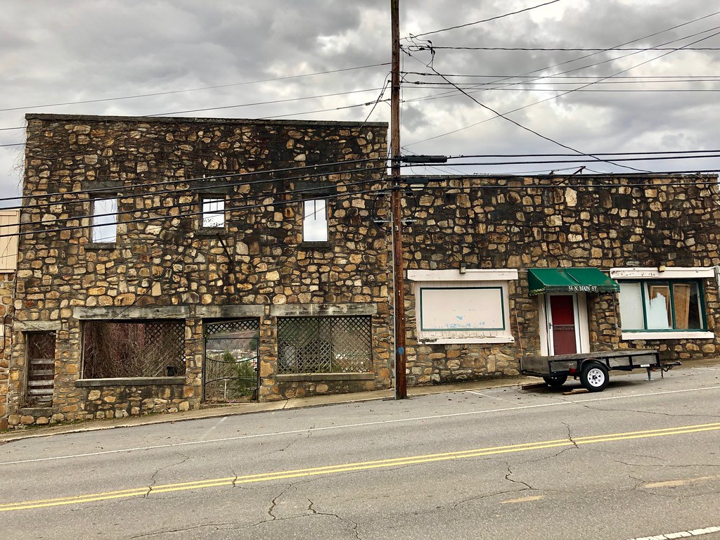 North Main Street, Robbinsville, NC Refurt Warren LeMay Flickr