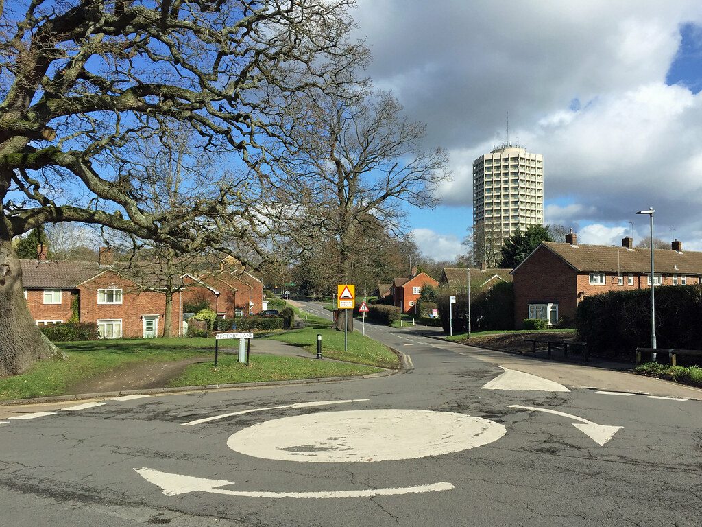 Easthampstead Featuring Point Royal, Bracknell's sole 1960… Flickr