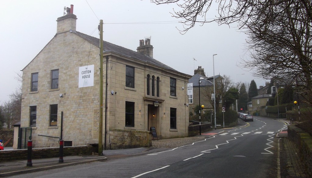 Cotton House (Pub) 529 Helmshore Road, Helmshore, Rossenda… Flickr