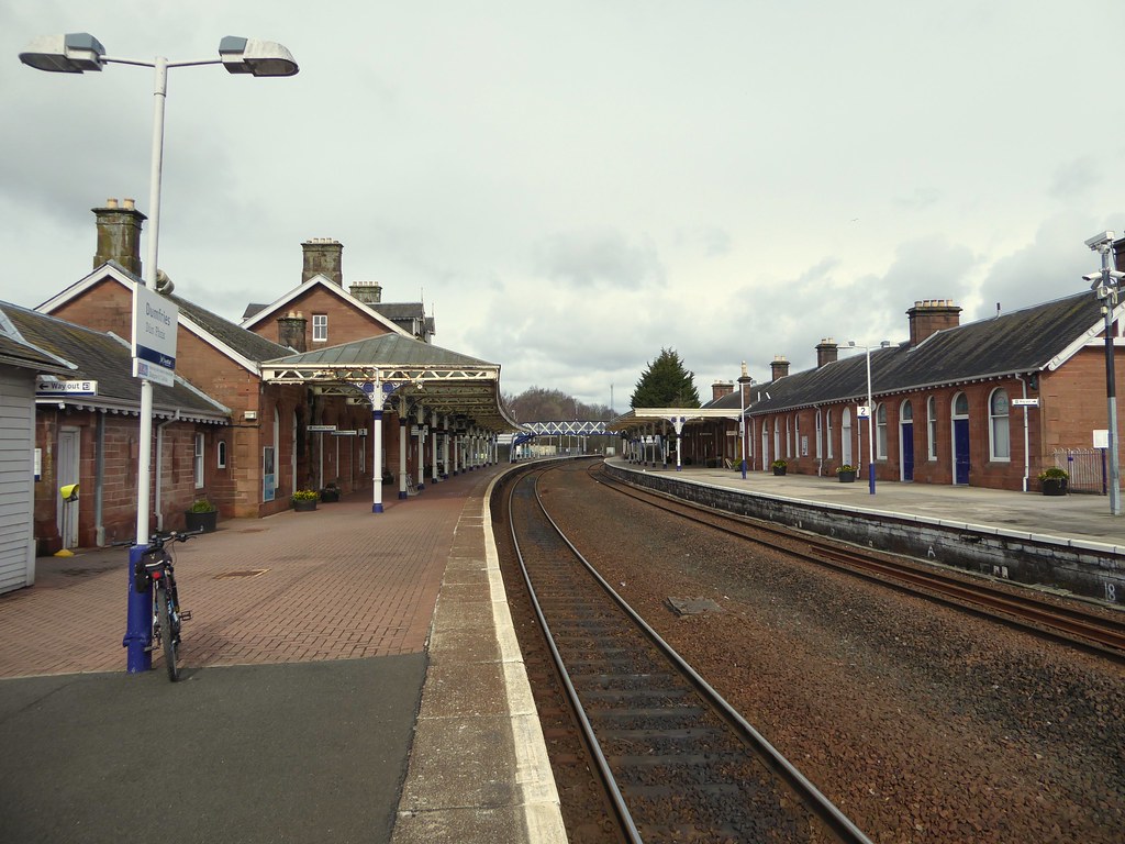 Dumfries station Dumfries station Jacobite52 Flickr