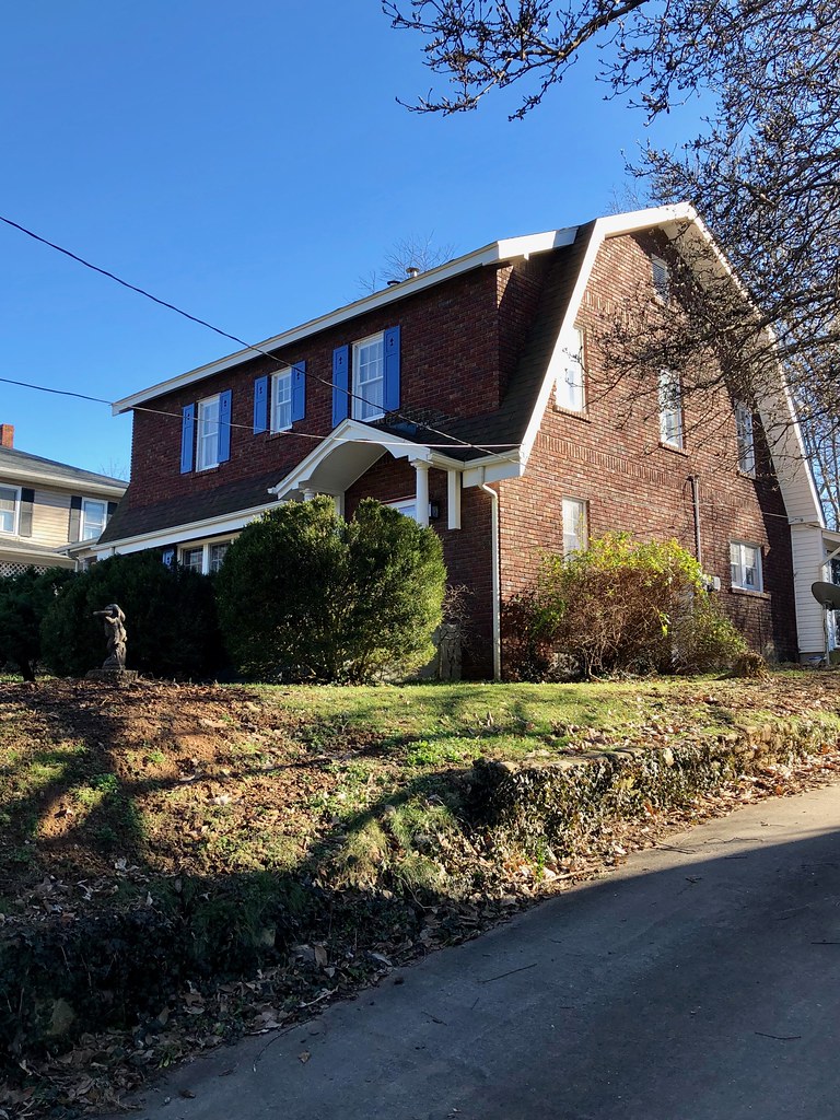 Pennsylvania Avenue, Canton, NC Warren LeMay Flickr