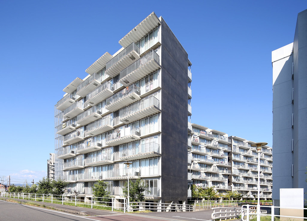 Kitagata Apartment Complex, Akiko Takahashi Gifu Japan David Ewen