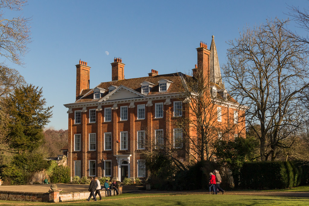Welford Park (20190215_20) Moon rising over Welford Park H… Flickr