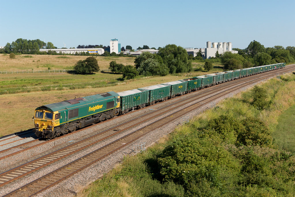 Burton Latimer 30/6/2018 66602 works 6E84 (13.21) Stewarts… Flickr