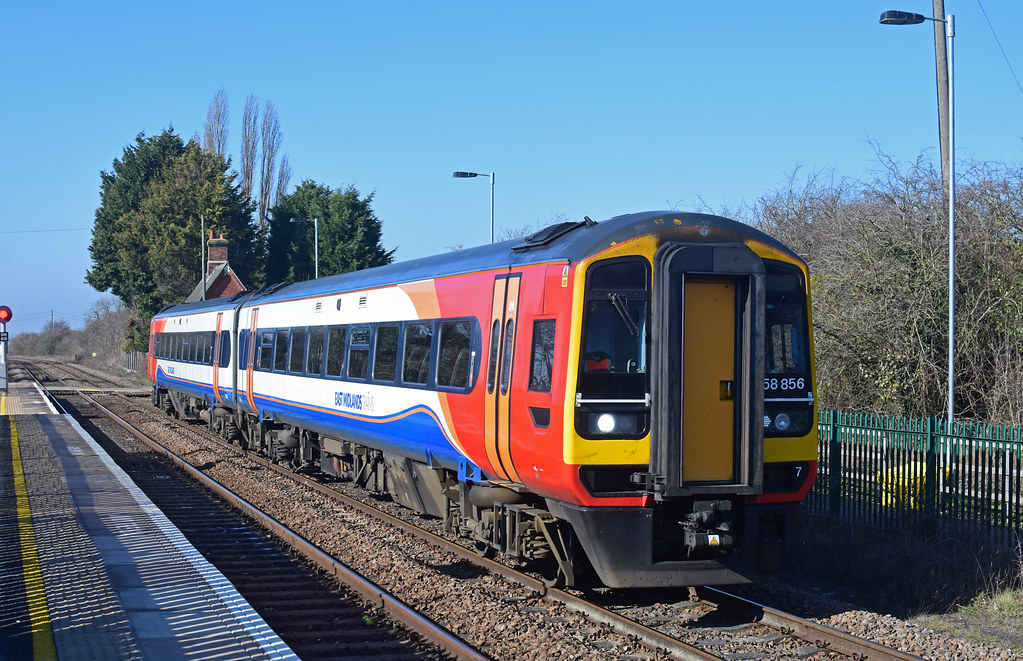 158856 2S21 Nottingham to Skegness at Bottesford iain wright Flickr