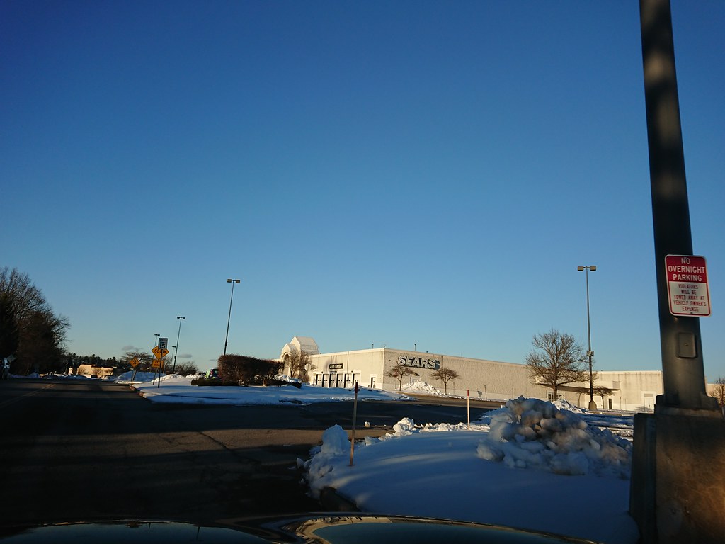 Wilton Mall February 2019 (RIP childhood Sears) It's har… Flickr