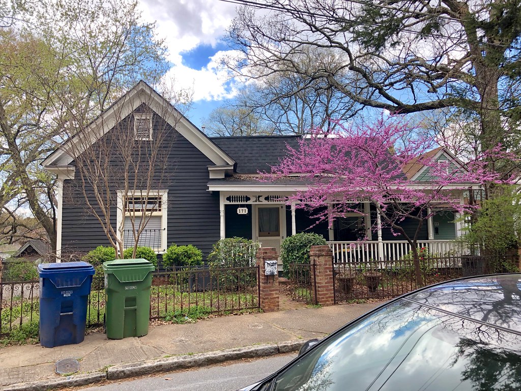 Powell Street, Cabbagetown, Atlanta, GA Warren LeMay Flickr