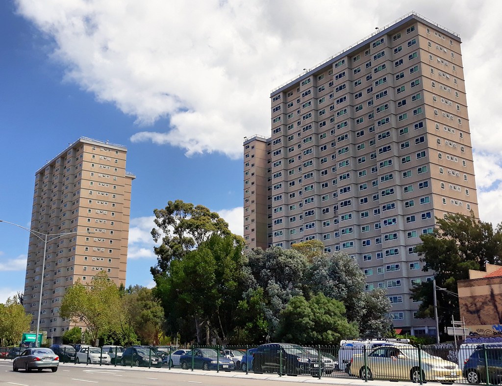 Collingwood Tower Blocks On the far side of a busy road ar… Flickr