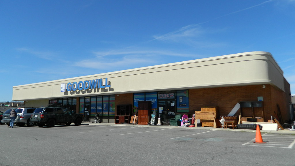 Goodwill Goodwill (6,300 square feet) 1529 Tappahannock Bo… Flickr