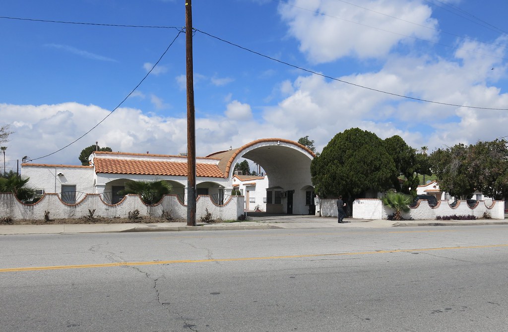 Cajon Palms Apartments Formerly the Mt. Vernon Auto Mote… Flickr