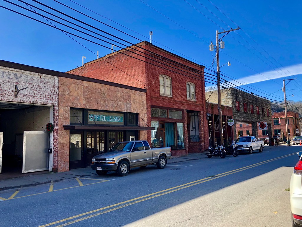 Main Street, Marshall, NC Warren LeMay Flickr