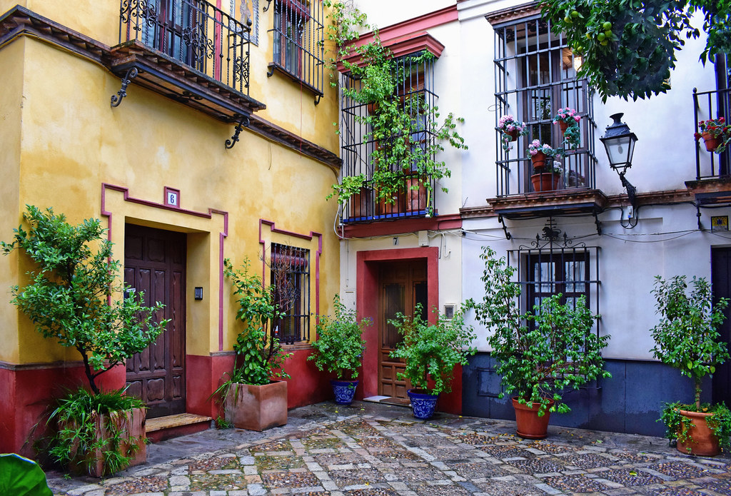 Colourful Patio Barrio Santa Cruz, Seville Jocelyn ErskineKellie