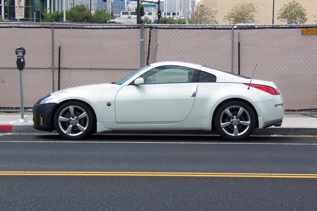 2035 My 2006 Nissan 350Z Coupe downtown Las Vegas EO_Bravo22 Flickr