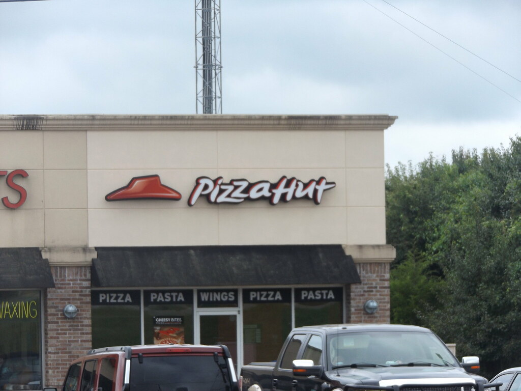 Pizza Hut 30427 Alma, AR Pizza Hut 30427 415 W. Cherry S… Flickr
