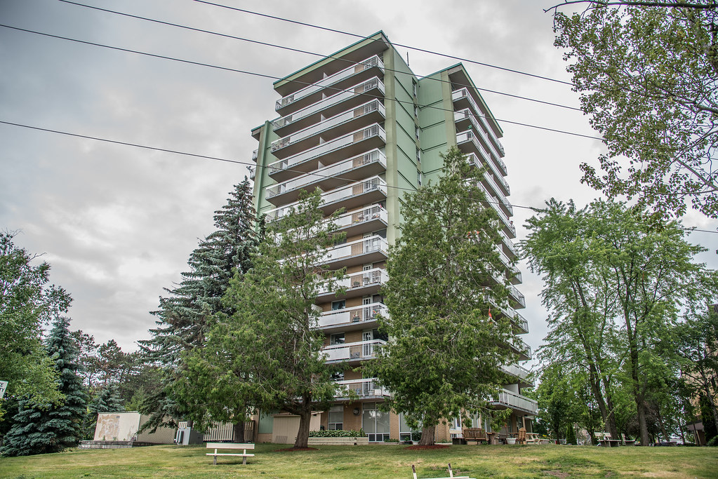 Fairy Lake Gardens I & II 468 474 Eagle Street, Newmarke… Flickr