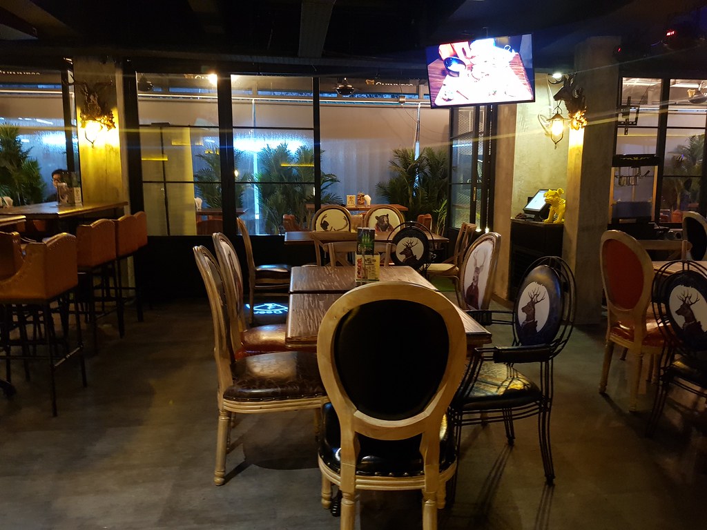 青蛙生活点滴 Froggy's Bits of Life 香煎小羊肉 Lamb Cutlet w/Mint Sauce & Heineken