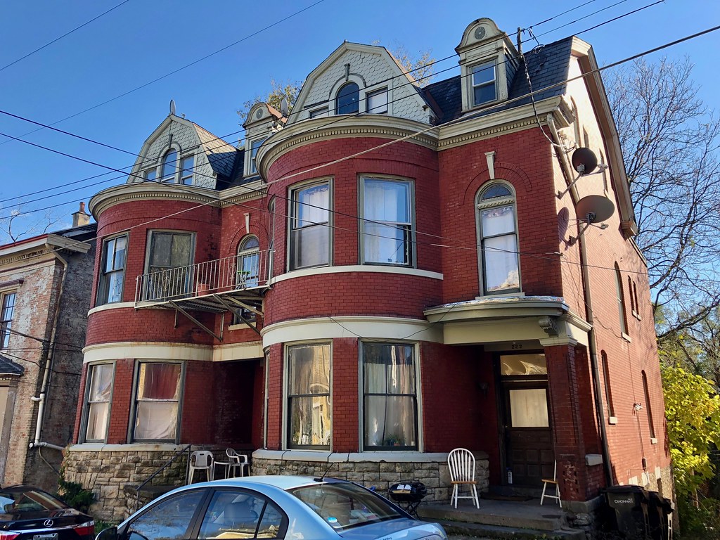 Albion Place, Mount Auburn, Cincinnati, OH Warren LeMay Flickr