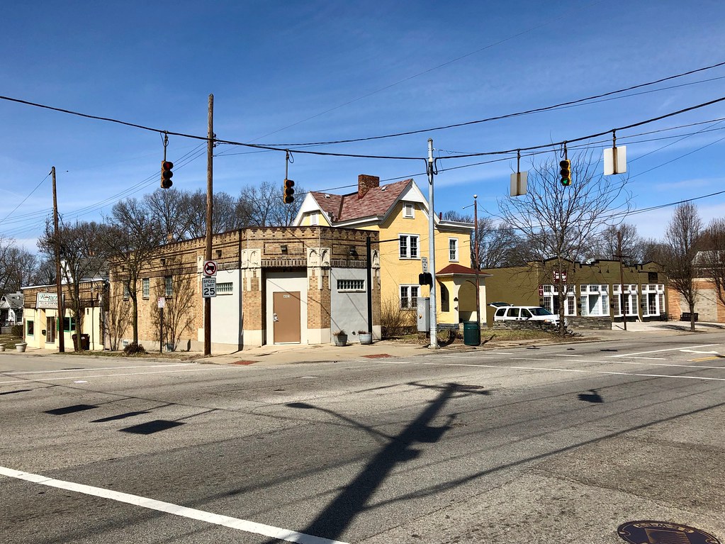 California Avenue, Bond Hill, Cincinnati, OH Warren LeMay Flickr