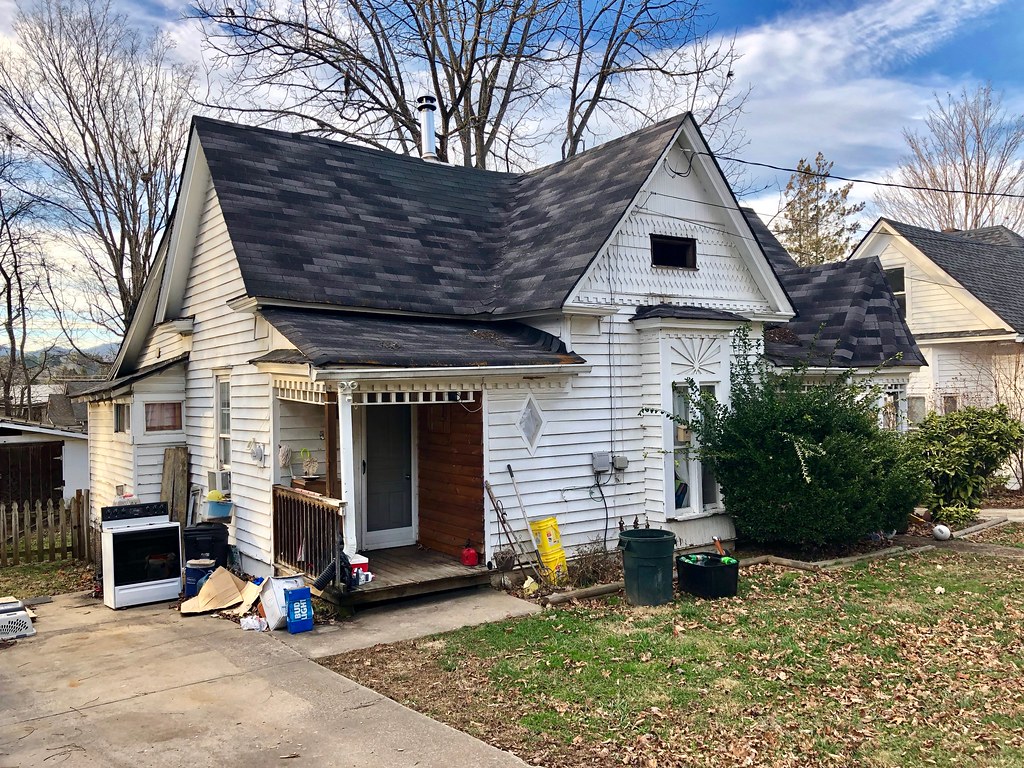 Mulberry Street, Clyde, NC Warren LeMay Flickr