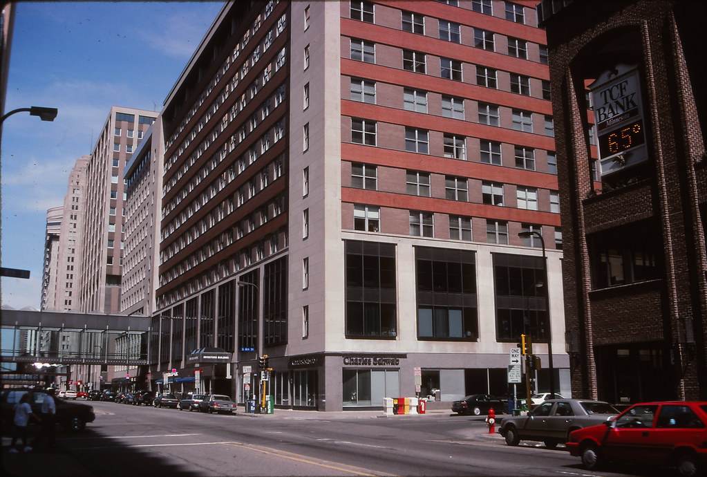 Marquette Avenue & 8th Street, downtown Minneapolis May… Flickr