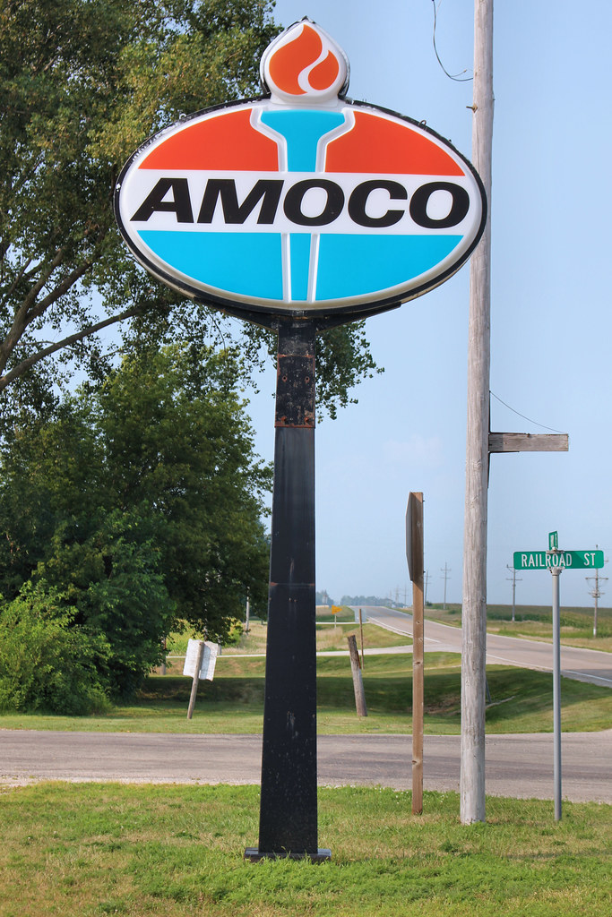 Amoco Sign Fenton, IA Tom McLaughlin Flickr