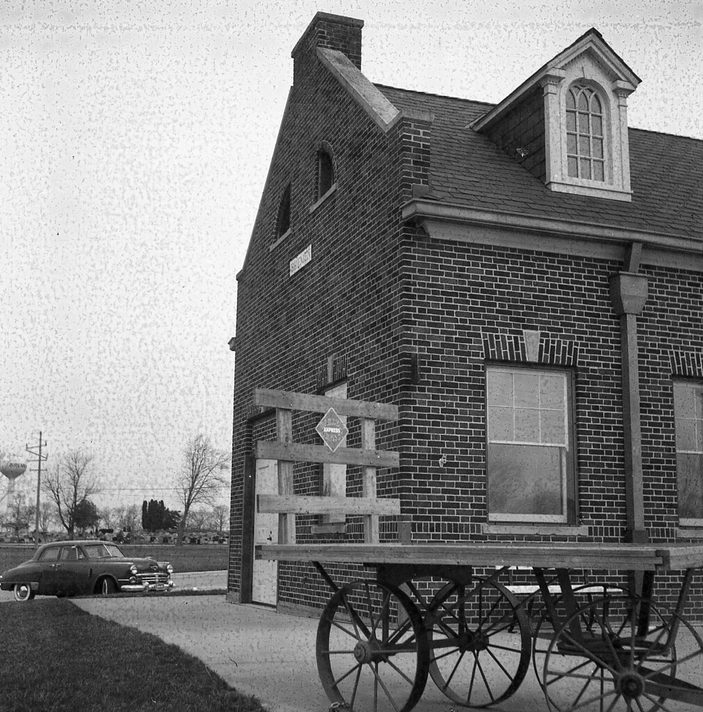 Bremen, Indiana. B&O Depot Rexall80 expired Oct1969 ASA4… Flickr