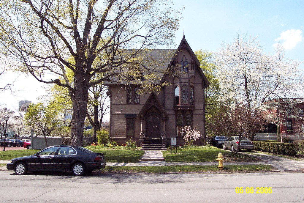 East Avenue, Rochester, NY, 2005 windsand34 Flickr