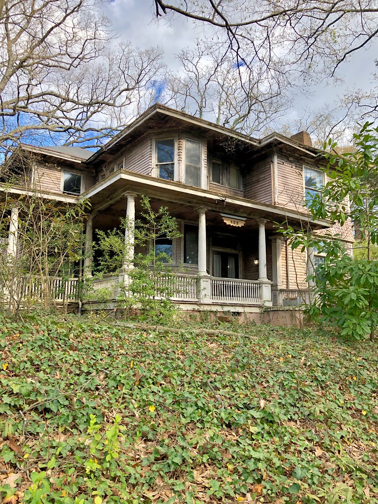 Cherokee Avenue, Grant Park, Atlanta, GA Warren LeMay Flickr