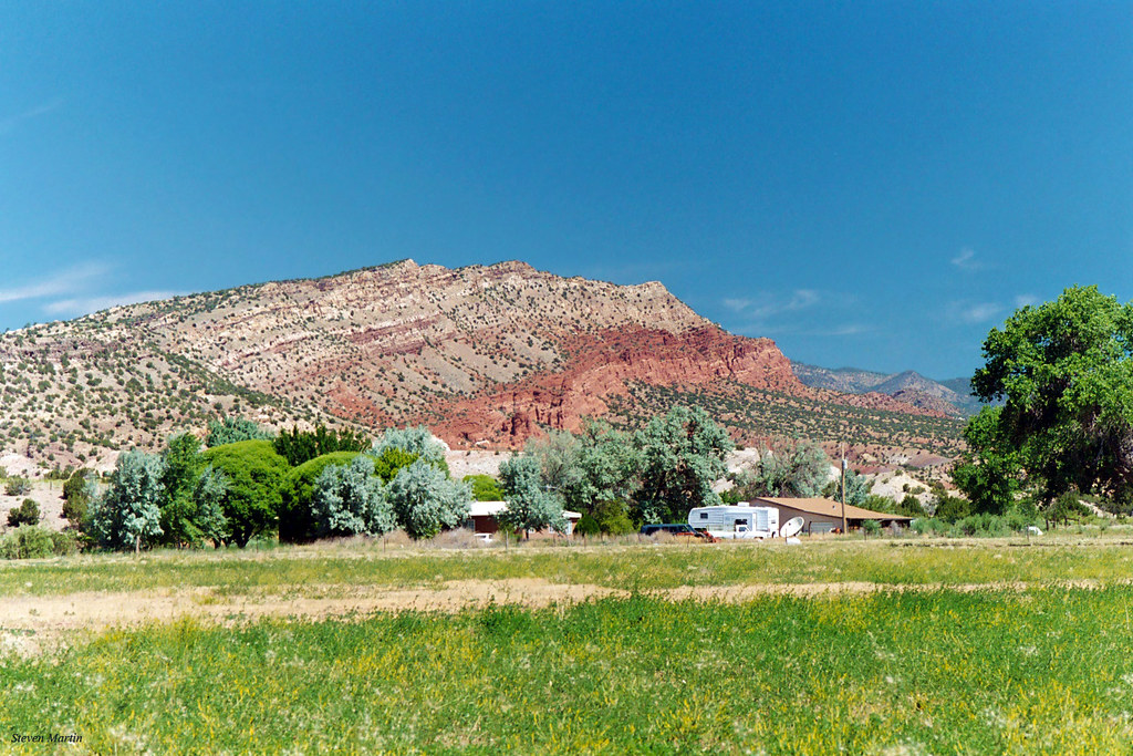 Scenery, San Ysidro, New Mexico Mountain rising behind tow… Flickr