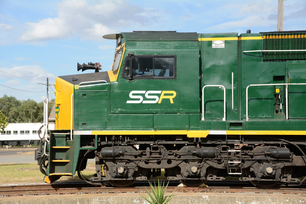 C506 | SSR,s C506 sits on the Junee Roundhouse in road await… | Flickr