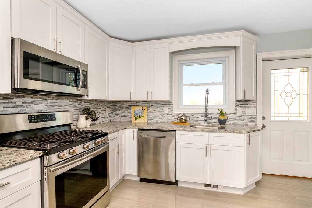 DSC_5476 52 Girard Ave, Somerset Stephen Harris Flickr