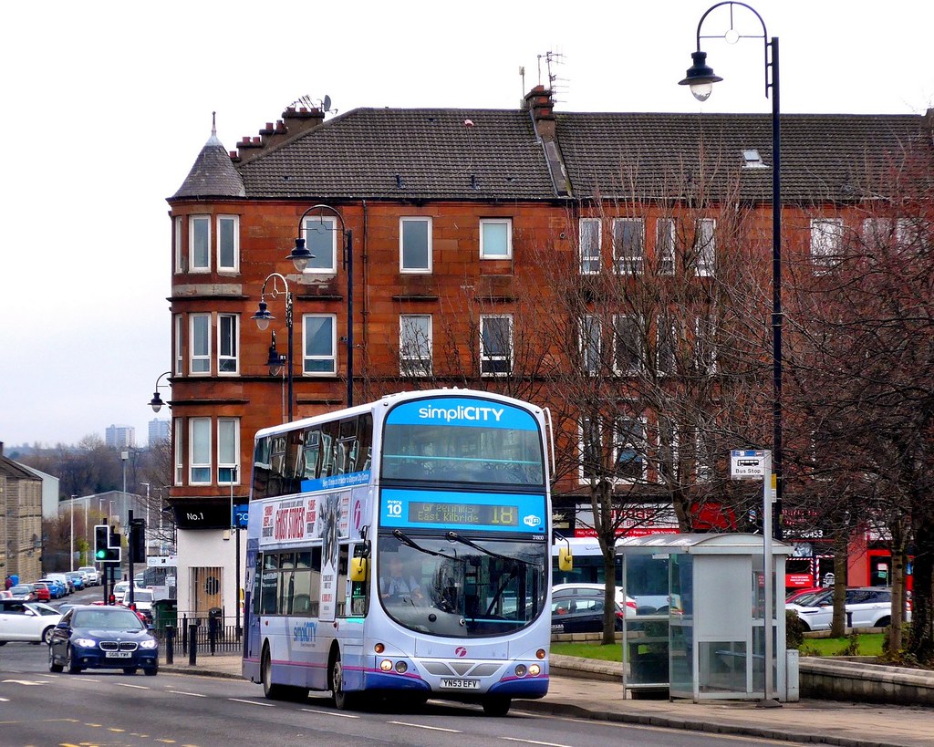First Bus YN53 EFV in Farmloan Road, Rutherglen 2018 Flickr