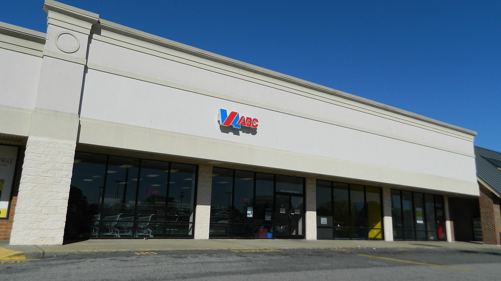 Williams Court I Shopping Center stores VA ABC 237 House … Flickr