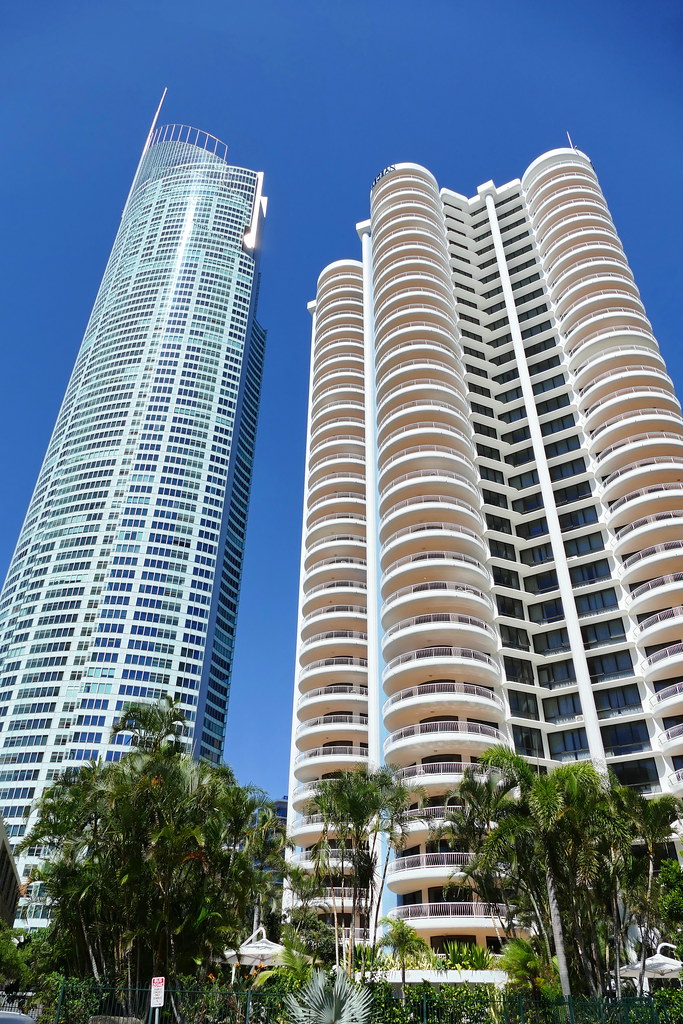Q1 Tower The tallest skyscraper in the Southern Hemisphere… Flickr