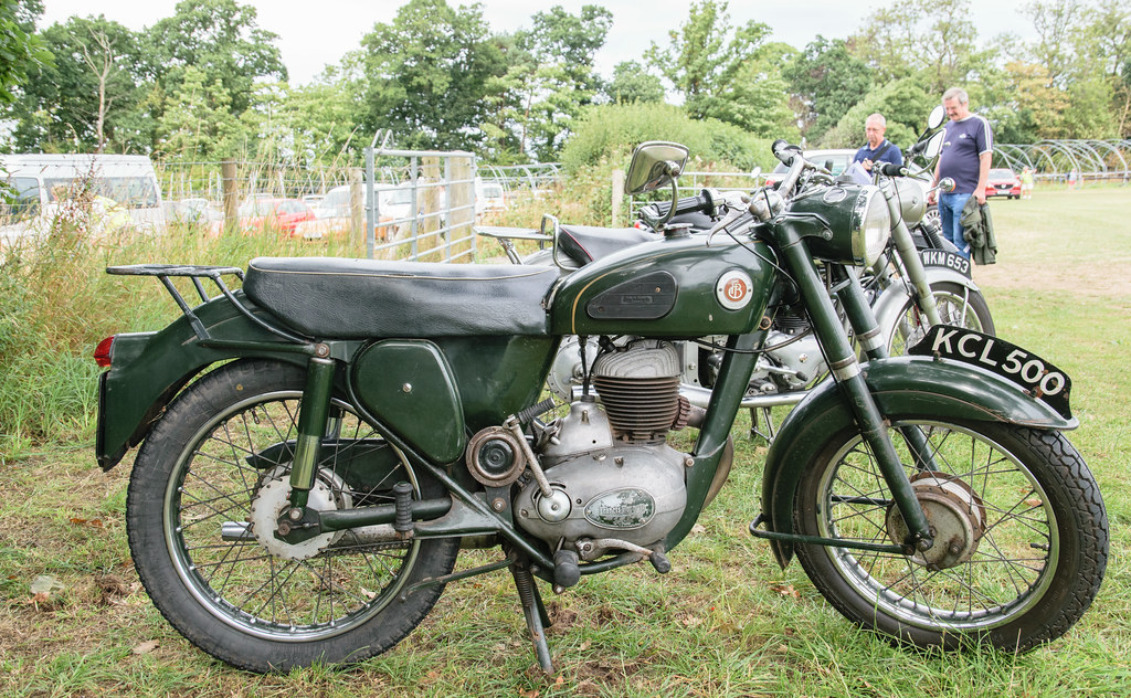 Francis Cruiser 75 (1956) North Cheshire Classic C… Flickr