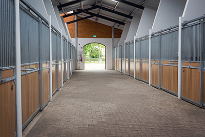 Executoriale Verkoop Van Hippisch Centrum Den Goubergh Te Roosendaal • Bokt.nl