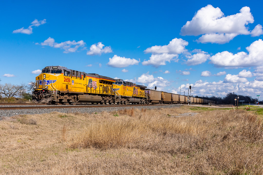 East End of Kingsbury This San Antonio coal train continue… Flickr